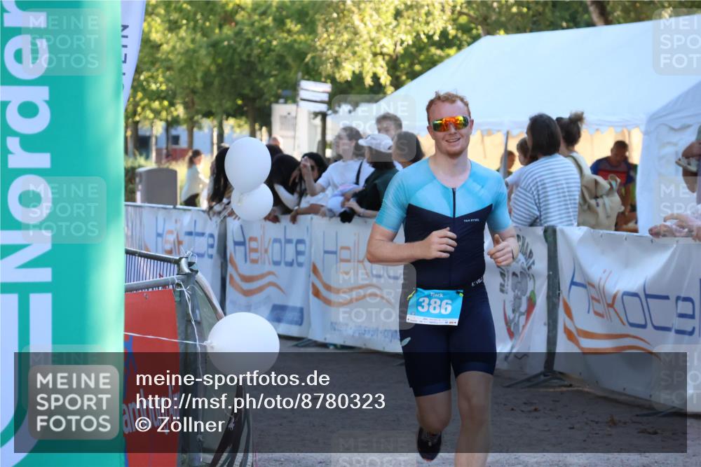 07.09.2025 - 19. Norderstedt Triathlon Zöllner http://msf.ph/oto/8780323 07.09.2025 17:35:28 Ziel 386 meine-sportfotos.de