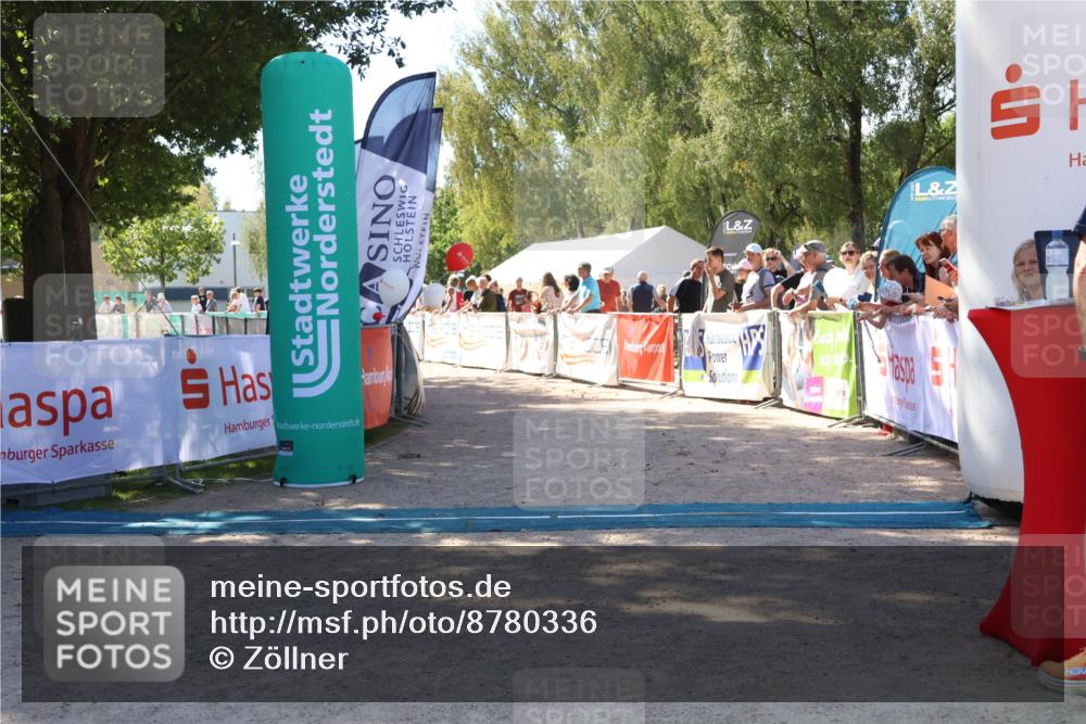 07.09.2025 - 19. Norderstedt Triathlon Zöllner http://msf.ph/oto/8780336 07.09.2025 12:49:55 Ziel  meine-sportfotos.de