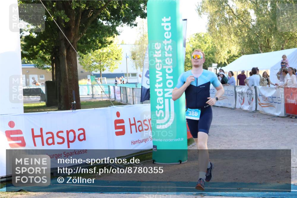 07.09.2025 - 19. Norderstedt Triathlon Zöllner http://msf.ph/oto/8780355 07.09.2025 17:35:30 Ziel 386 meine-sportfotos.de