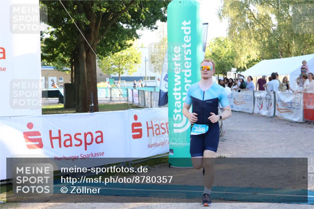 07.09.2025 - 19. Norderstedt Triathlon Zöllner http://msf.ph/oto/8780357 07.09.2025 17:35:30 Ziel 386 meine-sportfotos.de