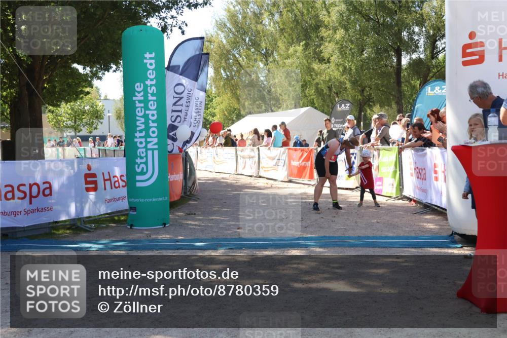 07.09.2025 - 19. Norderstedt Triathlon Zöllner http://msf.ph/oto/8780359 07.09.2025 12:50:14 Ziel 779 meine-sportfotos.de