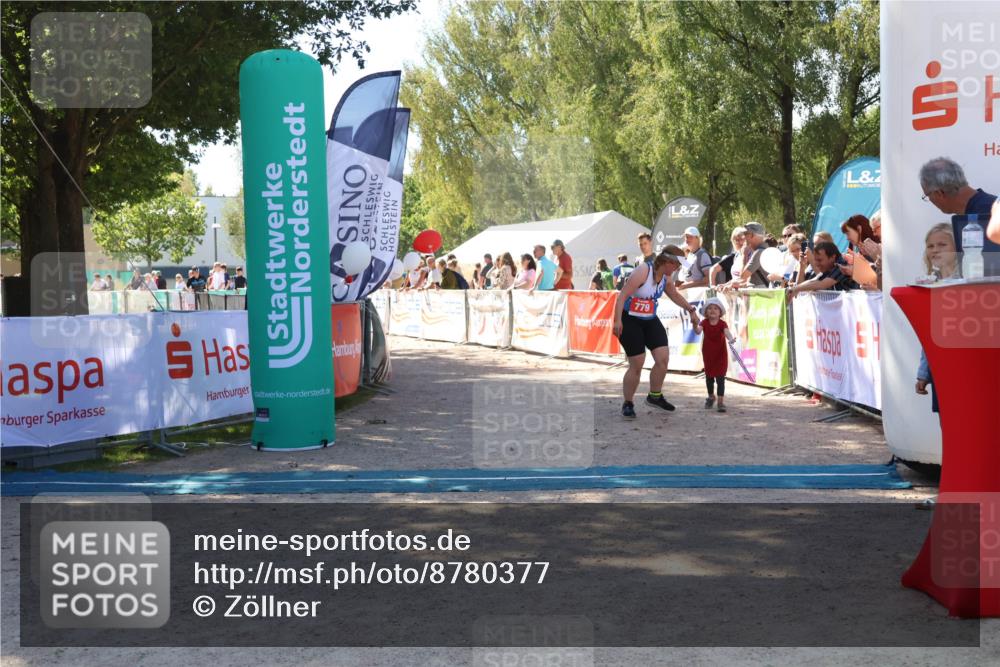 07.09.2025 - 19. Norderstedt Triathlon Zöllner http://msf.ph/oto/8780377 07.09.2025 12:50:15 Ziel 779 meine-sportfotos.de