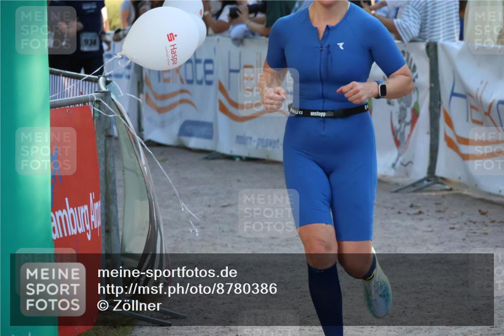 07.09.2025 - 19. Norderstedt Triathlon Zöllner http://msf.ph/oto/8780386 07.09.2025 17:35:48 Ziel 934, 1454 meine-sportfotos.de