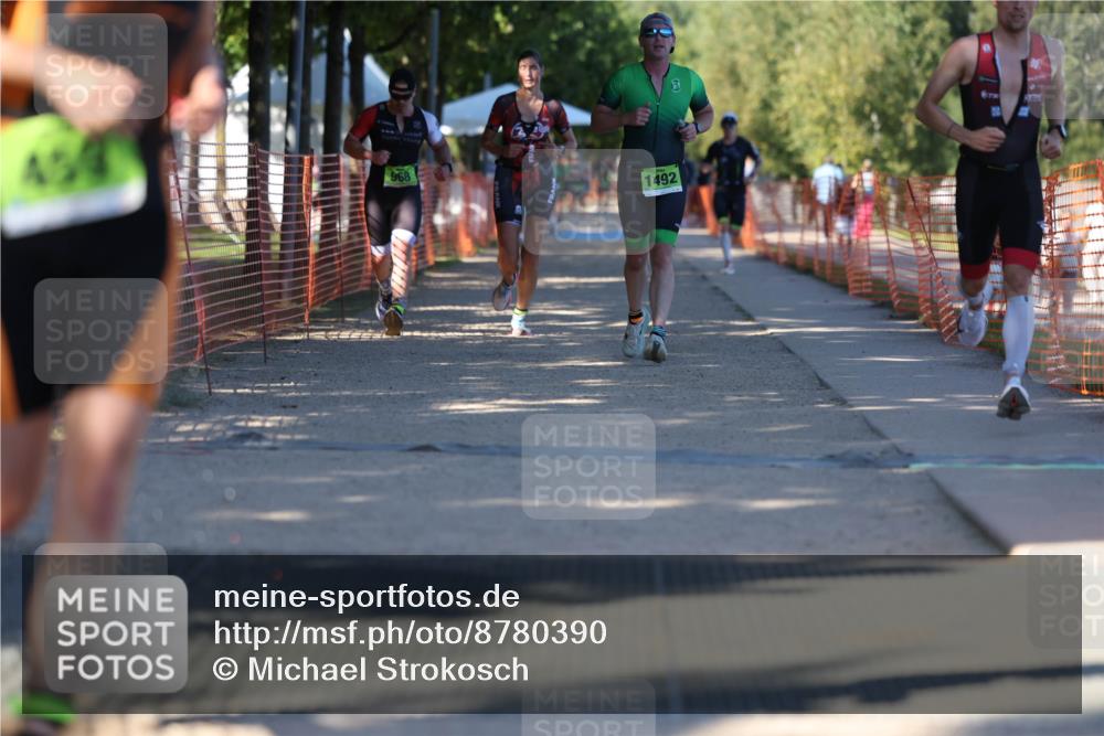 07.09.2025 - 19. Norderstedt Triathlon Michael Strokosch http://msf.ph/oto/8780390 07.09.2025 16:03:28 Laufen 438, 459, 477, 498, 537, 1492 meine-sportfotos.de
