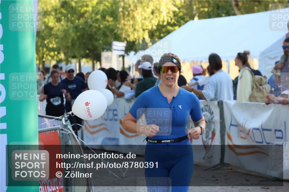 07.09.2025 - 19. Norderstedt Triathlon Zöllner http://msf.ph/oto/8780391 07.09.2025 17:35:48 Ziel 934, 1454 meine-sportfotos.de