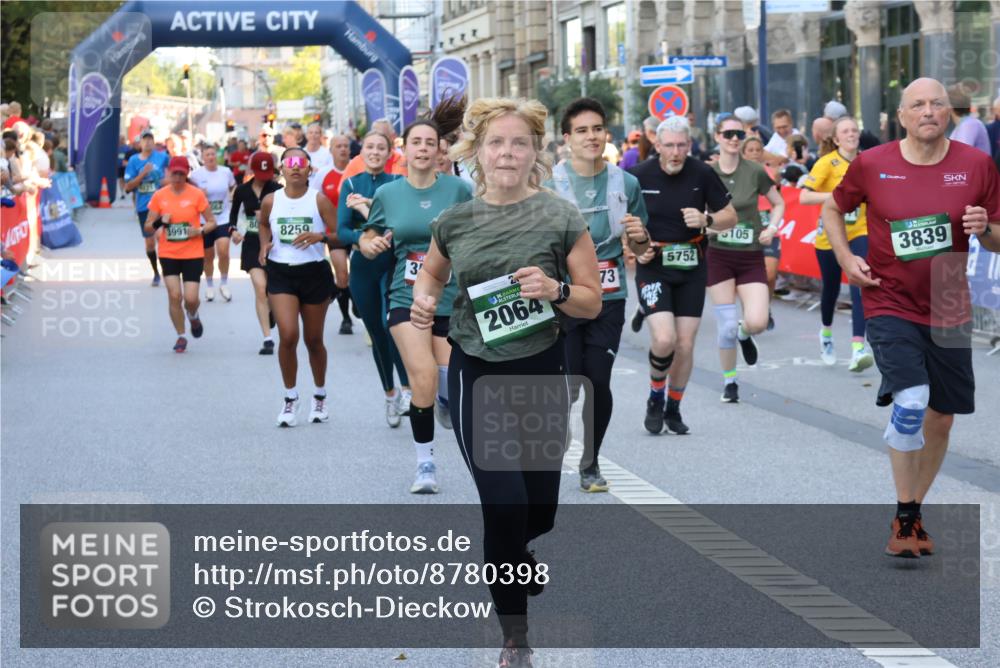 07.09.2025 - BARMER Alsterlauf Strokosch-Dieckow http://msf.ph/oto/8780398 07.09.2025 10:06:06 Ziel 2237, 2254, 2277, 2344, 2380, 2467, 2468, 2523, 2573, 2574, 3157, 3184, 3212, 3275, 3321, 3345, 3428, 3439, 3490, 3810, 3957, 3958, 4205, 4272, 4319, 4356, 4455, 4525, 4591, 5050, 5217, 5240, 5348, 5602, 5759, 5934, 6036, 6045, 6149, 6173, 6231, 6299, 6302, 8076, 8152, 8212 meine-sportfotos.de