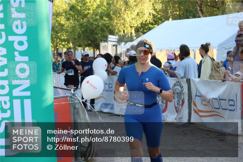 07.09.2025 - 19. Norderstedt Triathlon Zöllner http://msf.ph/oto/8780399 07.09.2025 17:35:48 Ziel 934, 1454 meine-sportfotos.de