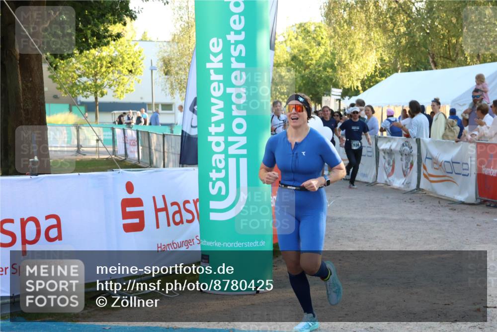 07.09.2025 - 19. Norderstedt Triathlon Zöllner http://msf.ph/oto/8780425 07.09.2025 17:35:49 Ziel 934, 1454 meine-sportfotos.de