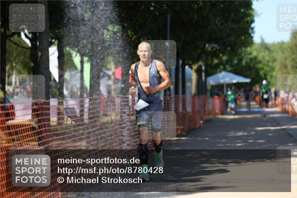 07.09.2025 - 19. Norderstedt Triathlon Michael Strokosch http://msf.ph/oto/8780428 07.09.2025 15:00:53 Laufen 1457 meine-sportfotos.de