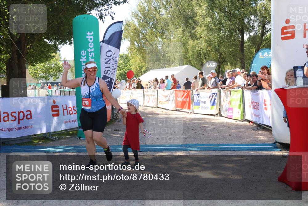 07.09.2025 - 19. Norderstedt Triathlon Zöllner http://msf.ph/oto/8780433 07.09.2025 12:50:18 Ziel 779 meine-sportfotos.de