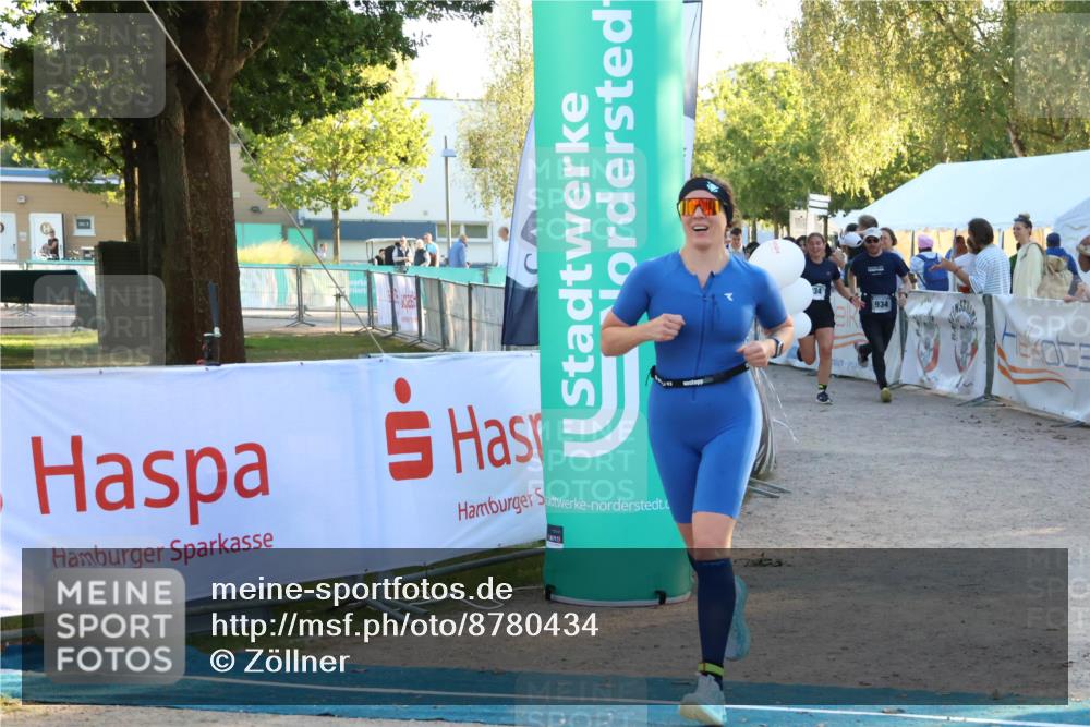 07.09.2025 - 19. Norderstedt Triathlon Zöllner http://msf.ph/oto/8780434 07.09.2025 17:35:49 Ziel 934, 1454 meine-sportfotos.de