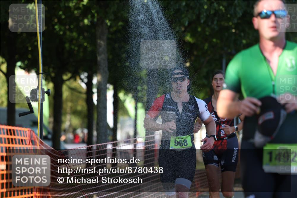 07.09.2025 - 19. Norderstedt Triathlon Michael Strokosch http://msf.ph/oto/8780438 07.09.2025 16:03:33 Laufen 438, 498, 537, 1492 meine-sportfotos.de