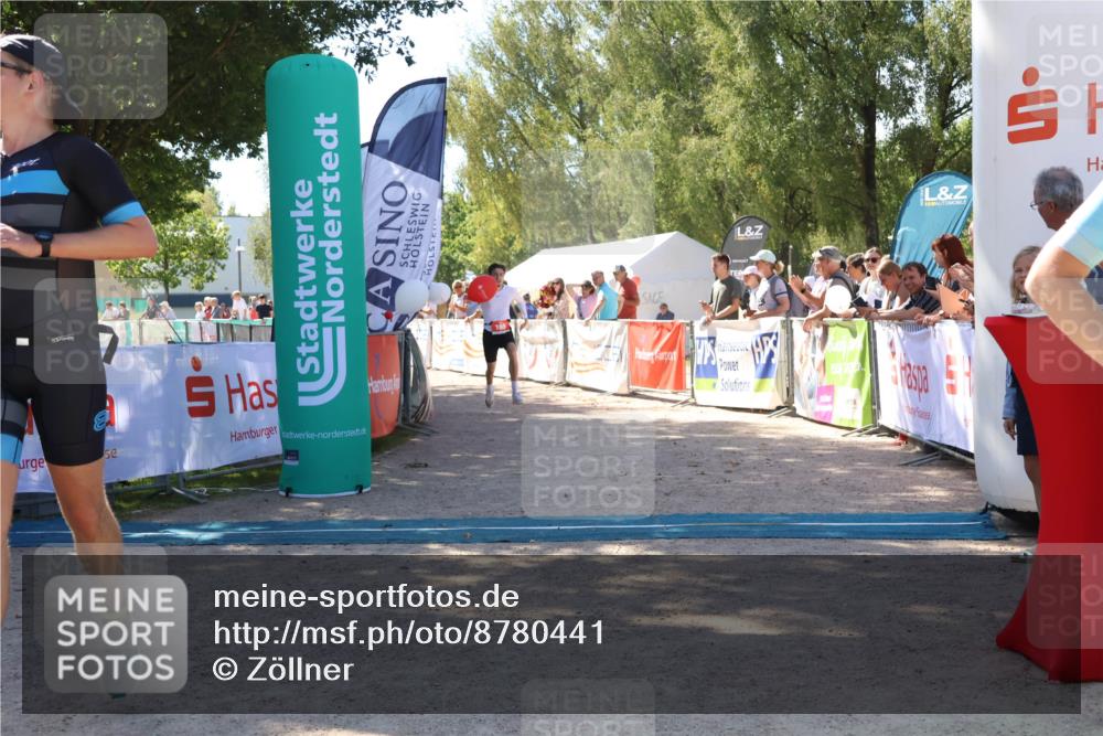 07.09.2025 - 19. Norderstedt Triathlon Zöllner http://msf.ph/oto/8780441 07.09.2025 12:50:25 Ziel 165, 824 meine-sportfotos.de