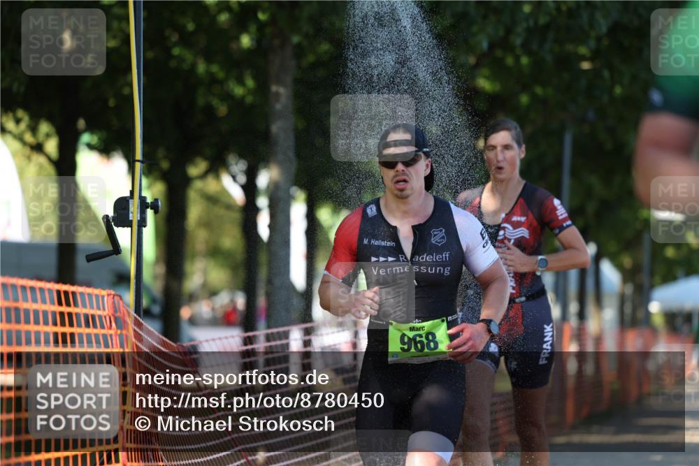 07.09.2025 - 19. Norderstedt Triathlon Michael Strokosch http://msf.ph/oto/8780450 07.09.2025 16:03:33 Laufen 438, 498, 537, 1492 meine-sportfotos.de