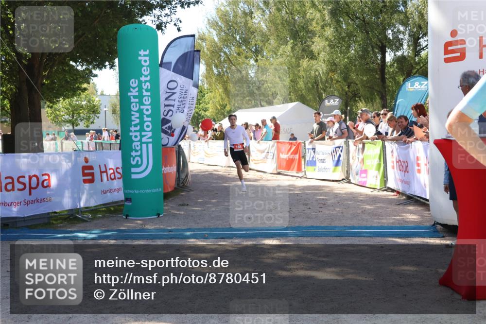07.09.2025 - 19. Norderstedt Triathlon Zöllner http://msf.ph/oto/8780451 07.09.2025 12:50:26 Ziel 165, 824 meine-sportfotos.de