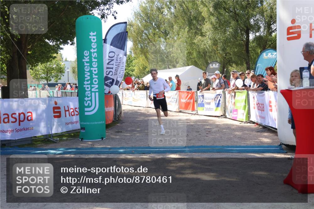 07.09.2025 - 19. Norderstedt Triathlon Zöllner http://msf.ph/oto/8780461 07.09.2025 12:50:26 Ziel 165, 824 meine-sportfotos.de