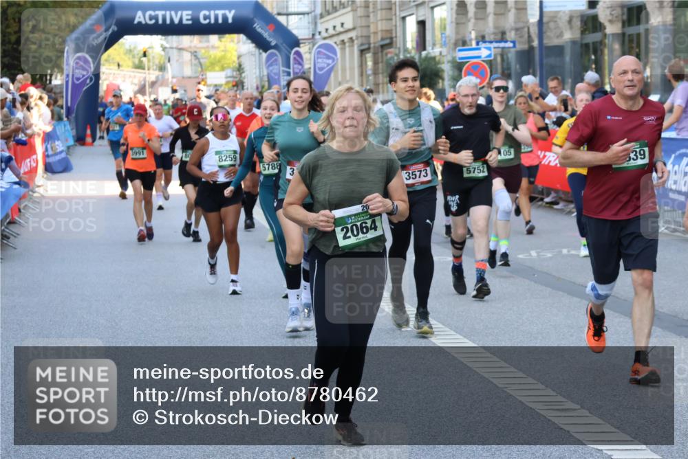 07.09.2025 - BARMER Alsterlauf Strokosch-Dieckow http://msf.ph/oto/8780462 07.09.2025 10:06:06 Ziel 2237, 2254, 2277, 2344, 2380, 2467, 2468, 2523, 2573, 2574, 3157, 3184, 3212, 3275, 3321, 3345, 3428, 3439, 3490, 3810, 3957, 3958, 4205, 4272, 4319, 4356, 4455, 4525, 4591, 5050, 5217, 5240, 5348, 5602, 5759, 5934, 6036, 6045, 6149, 6173, 6231, 6299, 6302, 8076, 8152, 8212 meine-sportfotos.de