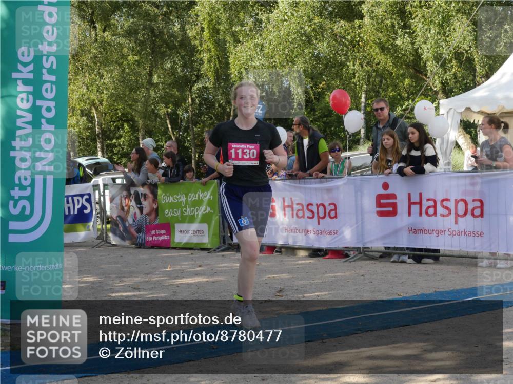 07.09.2025 - 19. Norderstedt Triathlon Zöllner http://msf.ph/oto/8780477 07.09.2025 10:52:59 Ziel 652, 690, 1130 meine-sportfotos.de