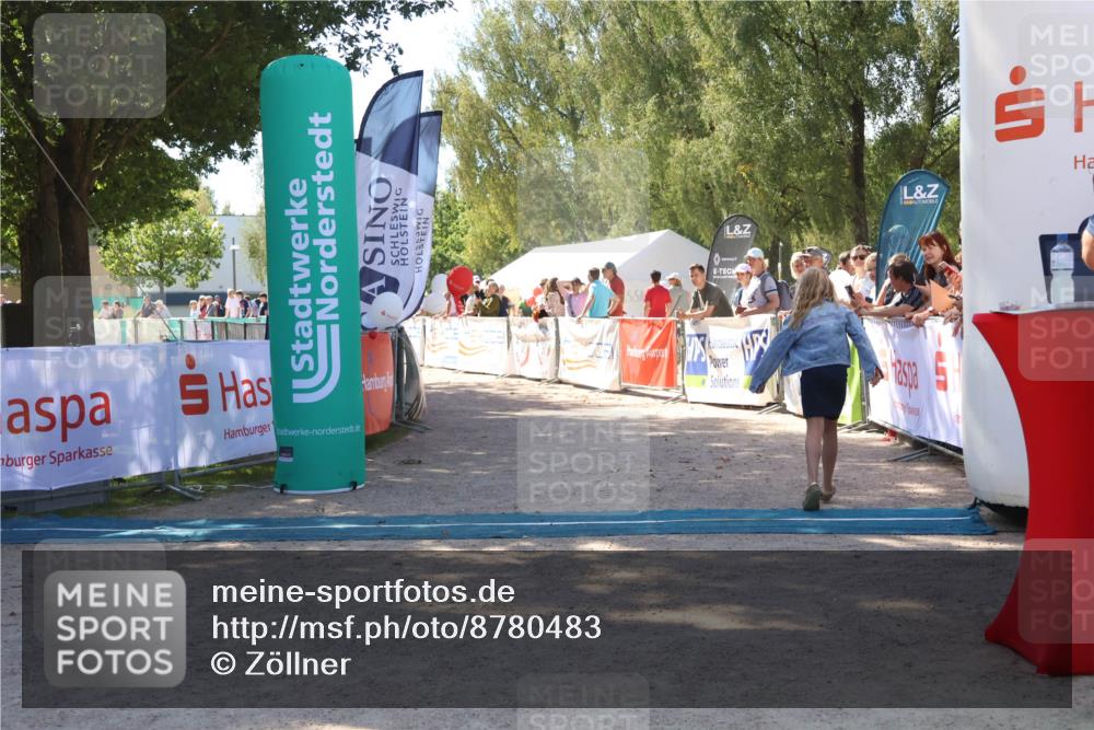 07.09.2025 - 19. Norderstedt Triathlon Zöllner http://msf.ph/oto/8780483 07.09.2025 12:50:30 Ziel 165, 824 meine-sportfotos.de