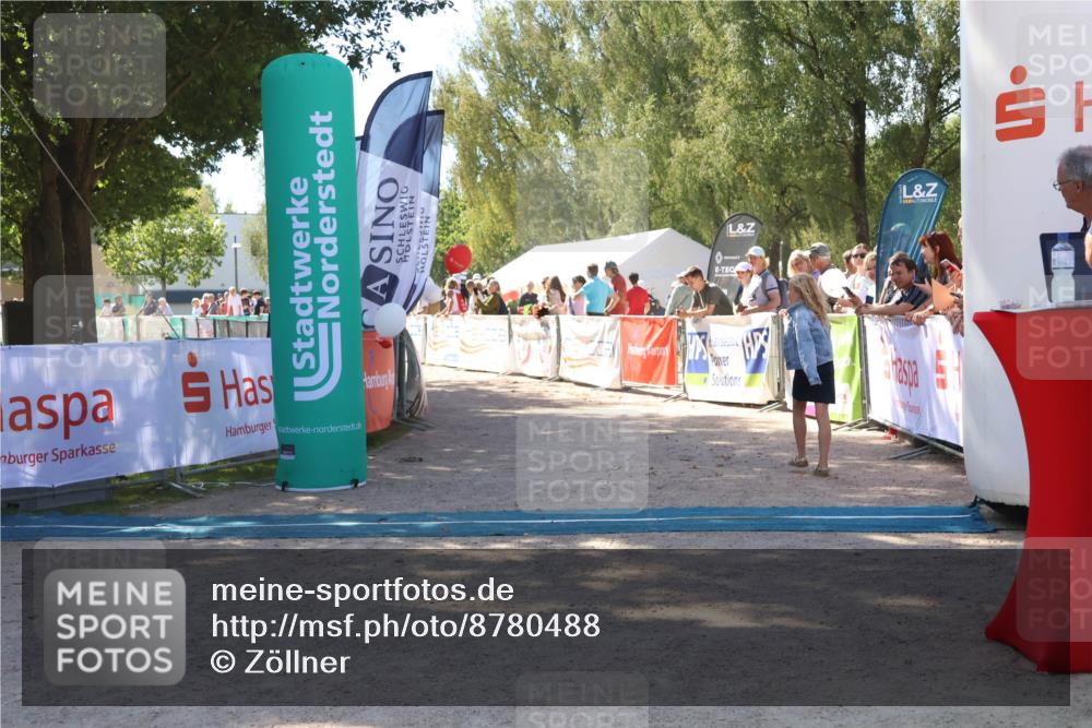07.09.2025 - 19. Norderstedt Triathlon Zöllner http://msf.ph/oto/8780488 07.09.2025 12:50:31 Ziel 165 meine-sportfotos.de