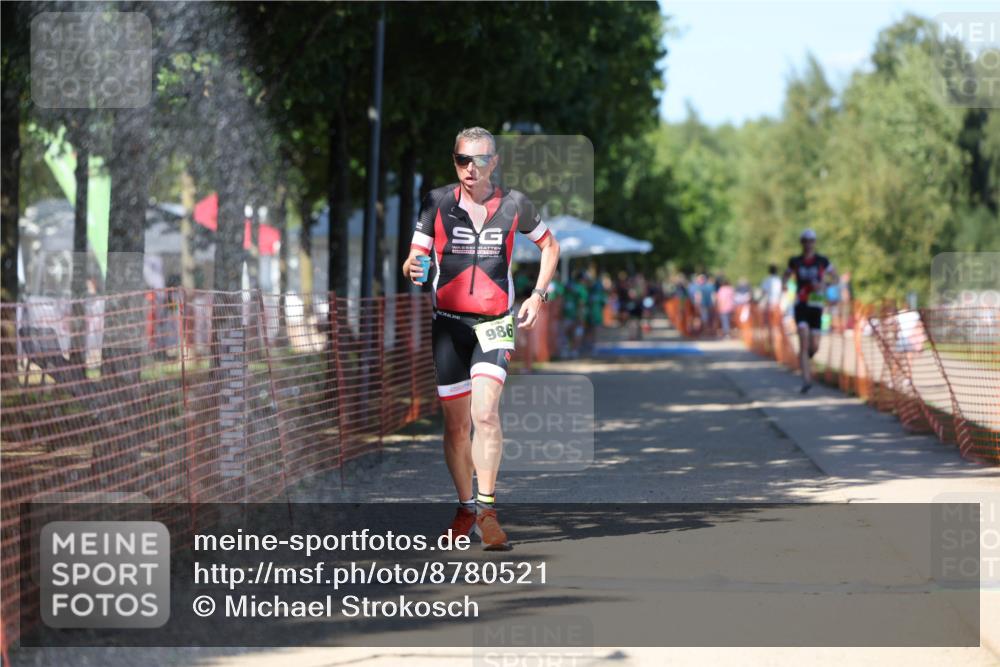 07.09.2025 - 19. Norderstedt Triathlon Michael Strokosch http://msf.ph/oto/8780521 07.09.2025 15:01:14 Laufen 979, 986 meine-sportfotos.de