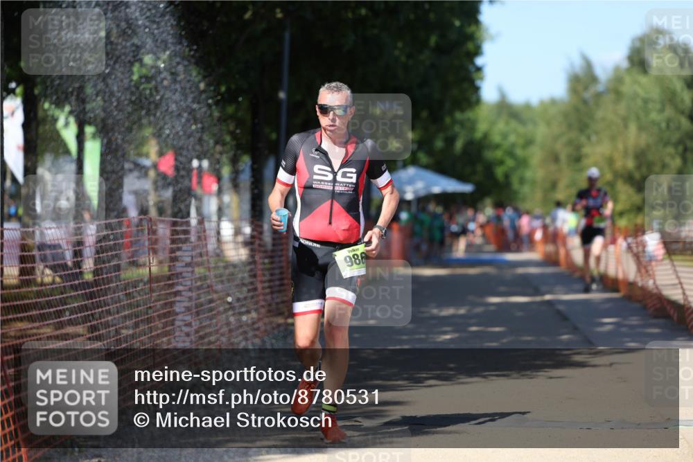 07.09.2025 - 19. Norderstedt Triathlon Michael Strokosch http://msf.ph/oto/8780531 07.09.2025 15:01:15 Laufen 979, 986 meine-sportfotos.de