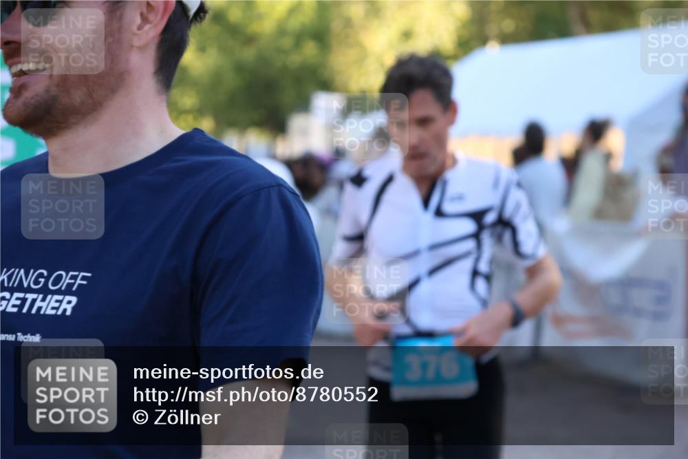 07.09.2025 - 19. Norderstedt Triathlon Zöllner http://msf.ph/oto/8780552 07.09.2025 17:35:55 Ziel 376, 934, 1454 meine-sportfotos.de