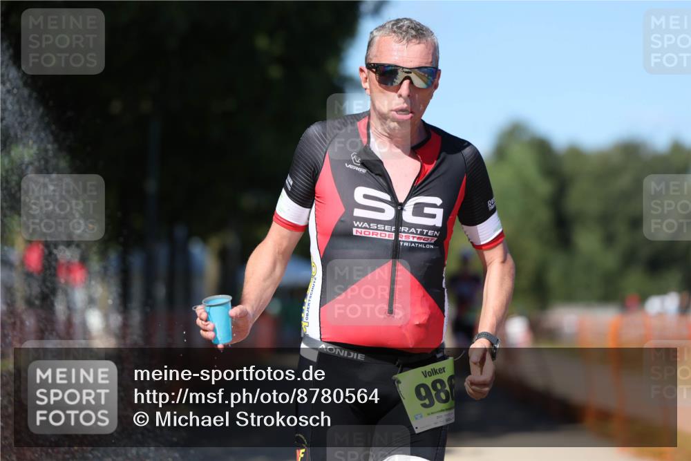 07.09.2025 - 19. Norderstedt Triathlon Michael Strokosch http://msf.ph/oto/8780564 07.09.2025 15:01:17 Laufen 979, 986 meine-sportfotos.de