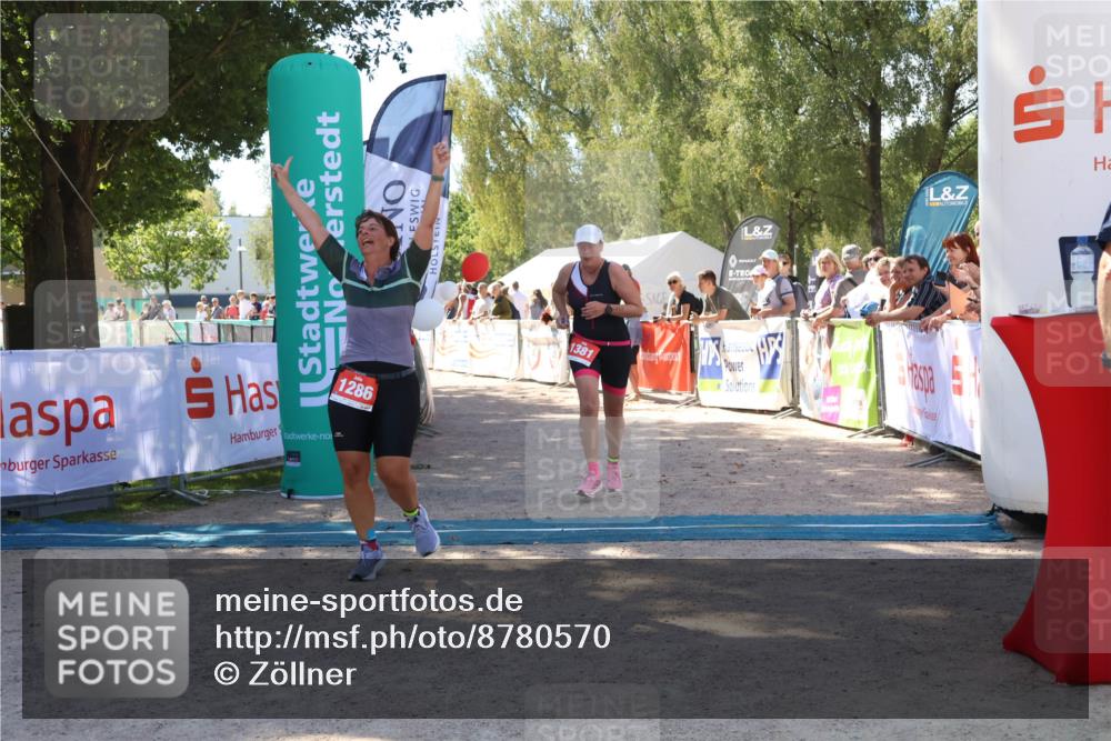 07.09.2025 - 19. Norderstedt Triathlon Zöllner http://msf.ph/oto/8780570 07.09.2025 12:50:45 Ziel 1286, 1381 meine-sportfotos.de