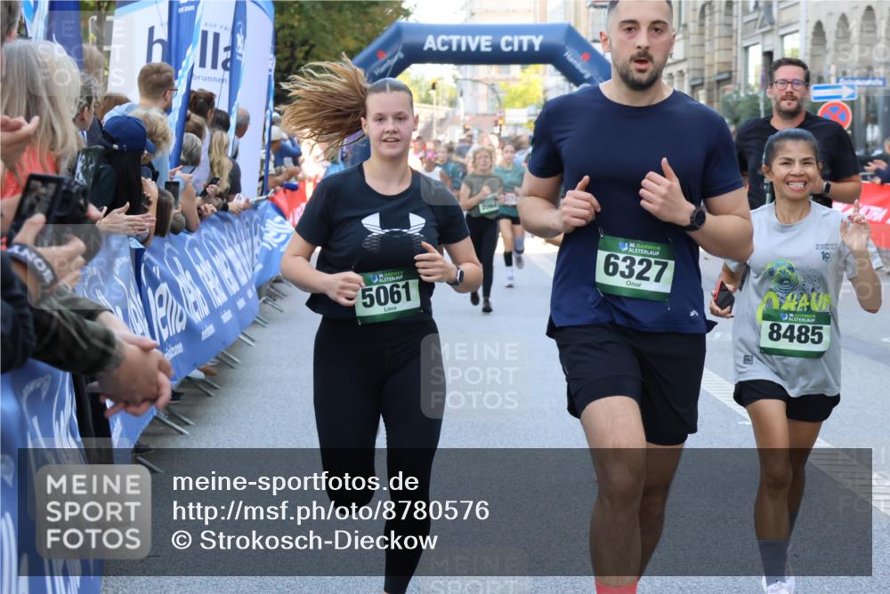 07.09.2025 - BARMER Alsterlauf Strokosch-Dieckow http://msf.ph/oto/8780576 07.09.2025 10:06:00 Ziel 2237, 2254, 2277, 2344, 3154, 3157, 3212, 3321, 3345, 3439, 3490, 4082, 4205, 4319, 4342, 4455, 4525, 4537, 4591, 5050, 5240, 5363, 5478, 5595, 5762, 6045, 6085, 6149, 6173, 6231, 6299, 6302, 8076, 8152, 8212 meine-sportfotos.de