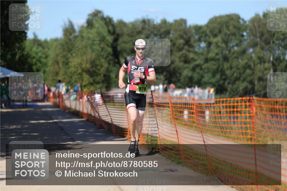 07.09.2025 - 19. Norderstedt Triathlon Michael Strokosch http://msf.ph/oto/8780585 07.09.2025 15:01:20 Laufen 979 meine-sportfotos.de