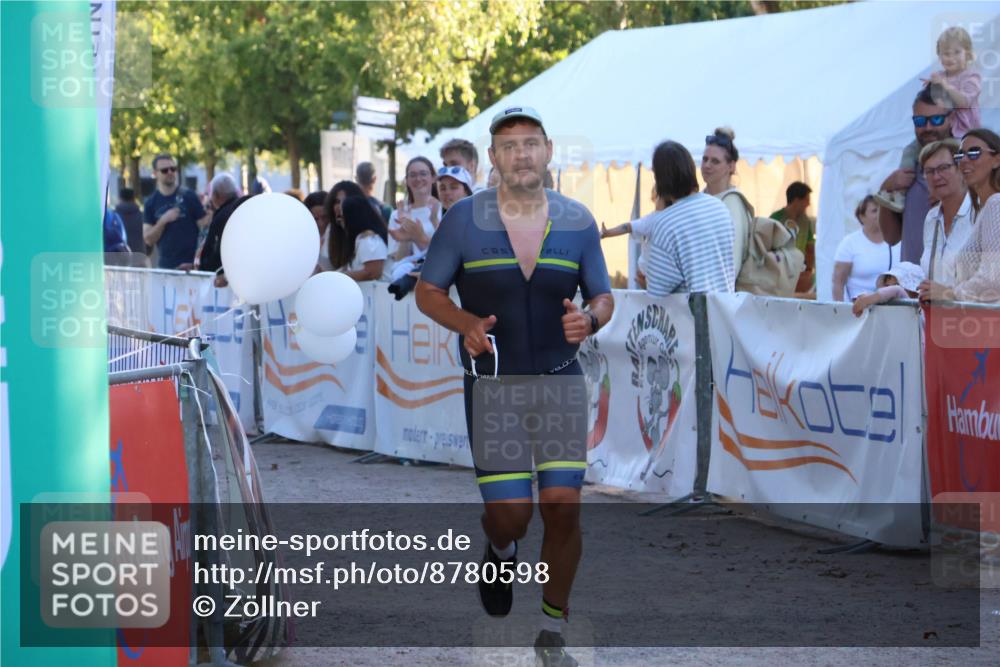 07.09.2025 - 19. Norderstedt Triathlon Zöllner http://msf.ph/oto/8780598 07.09.2025 17:36:08 Ziel 1476 meine-sportfotos.de