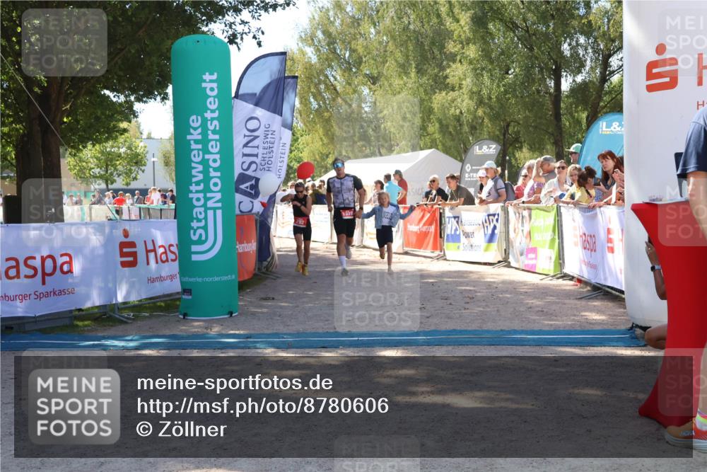 07.09.2025 - 19. Norderstedt Triathlon Zöllner http://msf.ph/oto/8780606 07.09.2025 12:51:10 Ziel 792, 1220, 1378 meine-sportfotos.de