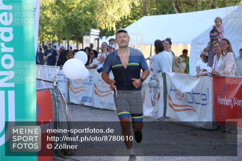 07.09.2025 - 19. Norderstedt Triathlon Zöllner http://msf.ph/oto/8780610 07.09.2025 17:36:08 Ziel 1476 meine-sportfotos.de