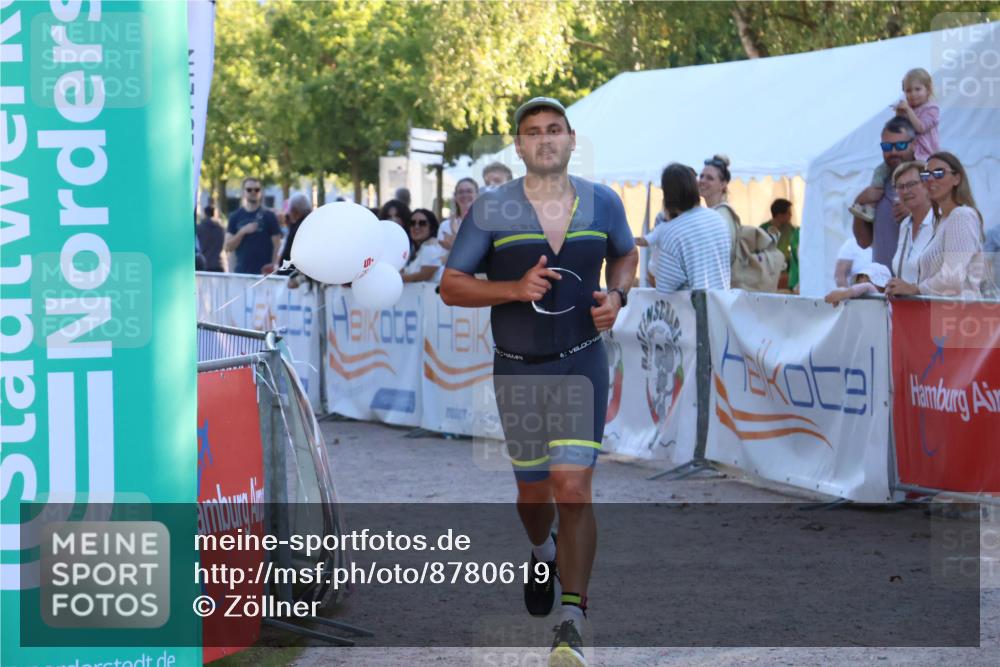 07.09.2025 - 19. Norderstedt Triathlon Zöllner http://msf.ph/oto/8780619 07.09.2025 17:36:08 Ziel 1476 meine-sportfotos.de