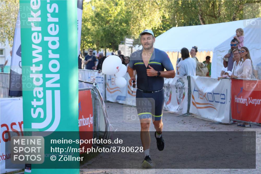 07.09.2025 - 19. Norderstedt Triathlon Zöllner http://msf.ph/oto/8780628 07.09.2025 17:36:08 Ziel 1476 meine-sportfotos.de