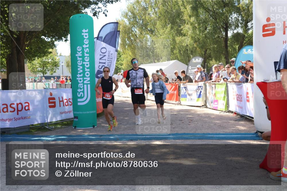 07.09.2025 - 19. Norderstedt Triathlon Zöllner http://msf.ph/oto/8780636 07.09.2025 12:51:11 Ziel 792, 1220, 1378 meine-sportfotos.de