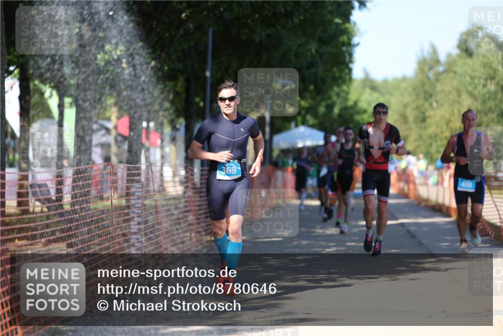07.09.2025 - 19. Norderstedt Triathlon Michael Strokosch http://msf.ph/oto/8780646 07.09.2025 15:01:42 Laufen 369, 400, 872, 978, 1002, 1005, 1022 meine-sportfotos.de