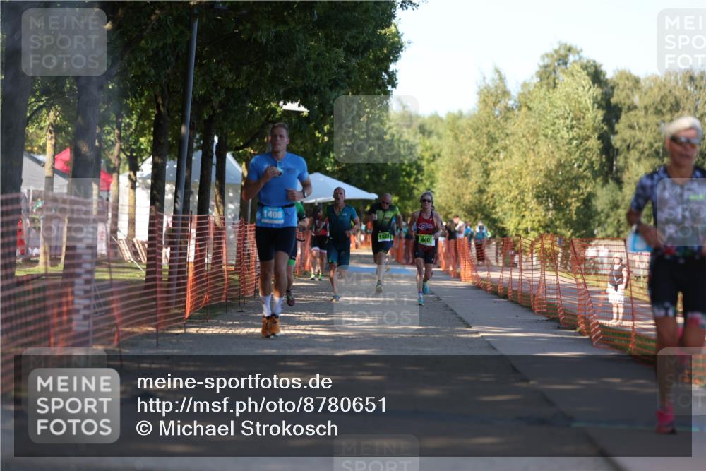 07.09.2025 - 19. Norderstedt Triathlon Michael Strokosch http://msf.ph/oto/8780651 07.09.2025 16:04:34 Laufen 440, 527, 1408, 1439 meine-sportfotos.de