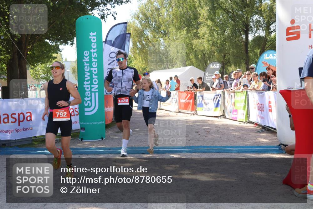 07.09.2025 - 19. Norderstedt Triathlon Zöllner http://msf.ph/oto/8780655 07.09.2025 12:51:12 Ziel 792, 1220, 1378 meine-sportfotos.de