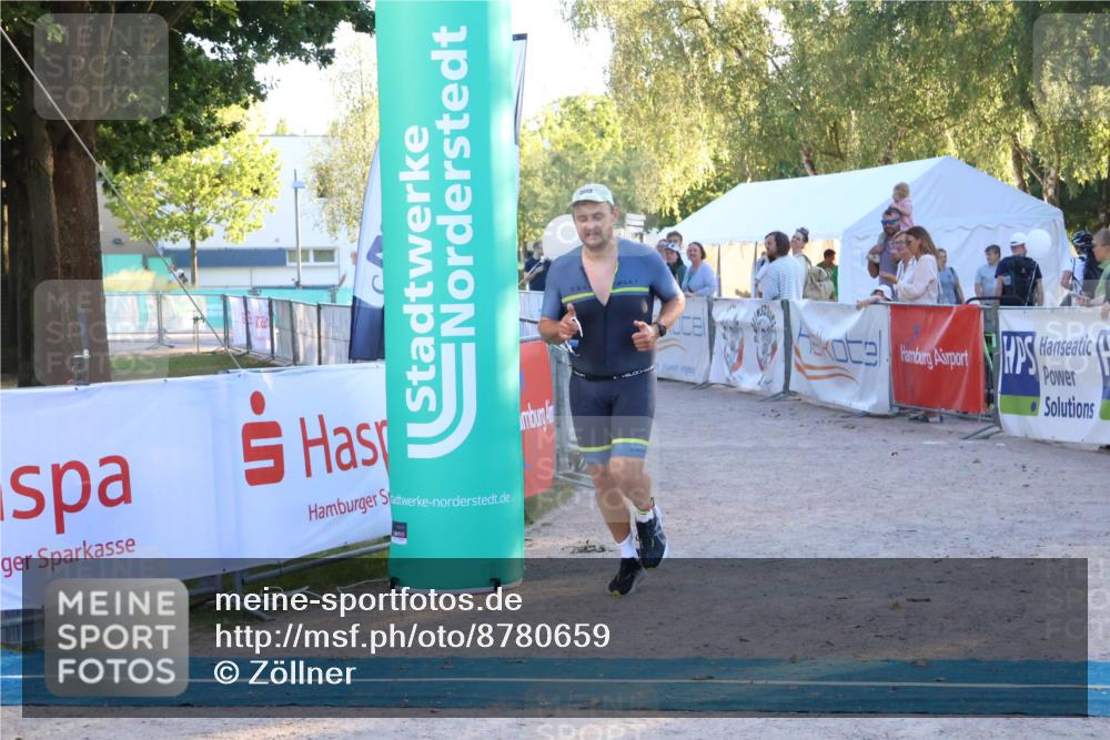 07.09.2025 - 19. Norderstedt Triathlon Zöllner http://msf.ph/oto/8780659 07.09.2025 17:36:09 Ziel 1476 meine-sportfotos.de