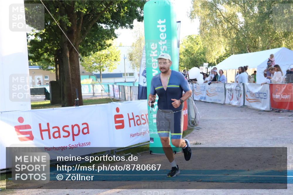 07.09.2025 - 19. Norderstedt Triathlon Zöllner http://msf.ph/oto/8780667 07.09.2025 17:36:10 Ziel 1476 meine-sportfotos.de
