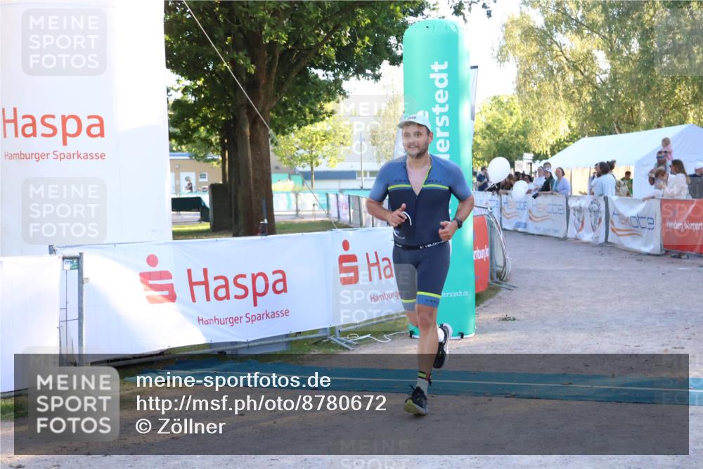 07.09.2025 - 19. Norderstedt Triathlon Zöllner http://msf.ph/oto/8780672 07.09.2025 17:36:10 Ziel 1476 meine-sportfotos.de