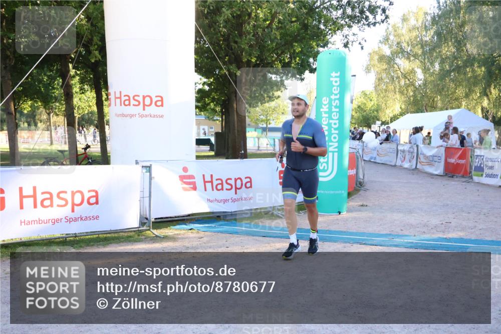 07.09.2025 - 19. Norderstedt Triathlon Zöllner http://msf.ph/oto/8780677 07.09.2025 17:36:11 Ziel 1476 meine-sportfotos.de