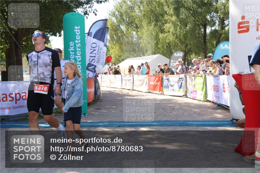 07.09.2025 - 19. Norderstedt Triathlon Zöllner http://msf.ph/oto/8780683 07.09.2025 12:51:14 Ziel 792, 1220, 1378 meine-sportfotos.de