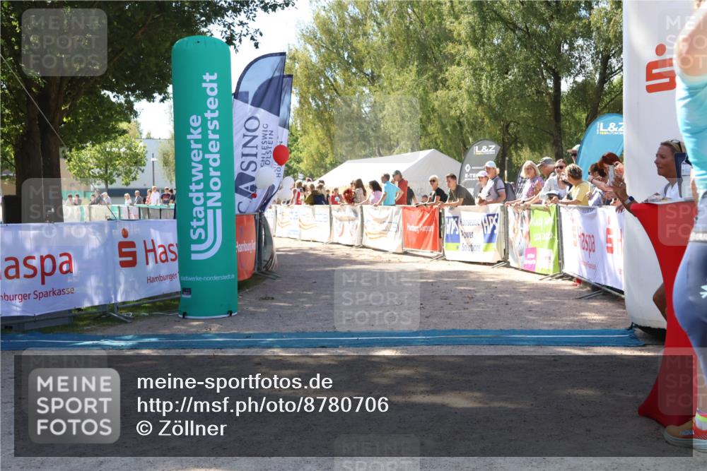 07.09.2025 - 19. Norderstedt Triathlon Zöllner http://msf.ph/oto/8780706 07.09.2025 12:51:17 Ziel 792, 803, 1220, 1378 meine-sportfotos.de