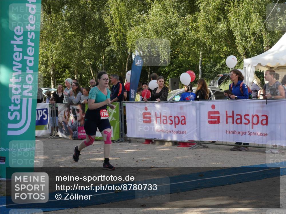 07.09.2025 - 19. Norderstedt Triathlon Zöllner http://msf.ph/oto/8780733 07.09.2025 10:55:10 Ziel 678, 1137, 1143 meine-sportfotos.de