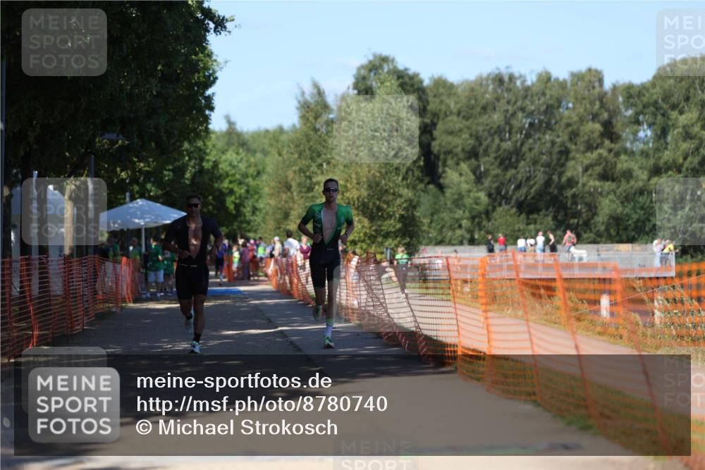 07.09.2025 - 19. Norderstedt Triathlon Michael Strokosch http://msf.ph/oto/8780740 07.09.2025 15:01:52 Laufen 872, 911, 1014, 1022 meine-sportfotos.de