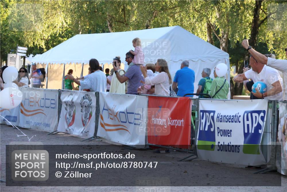 07.09.2025 - 19. Norderstedt Triathlon Zöllner http://msf.ph/oto/8780747 07.09.2025 17:37:06 Ziel 929 meine-sportfotos.de