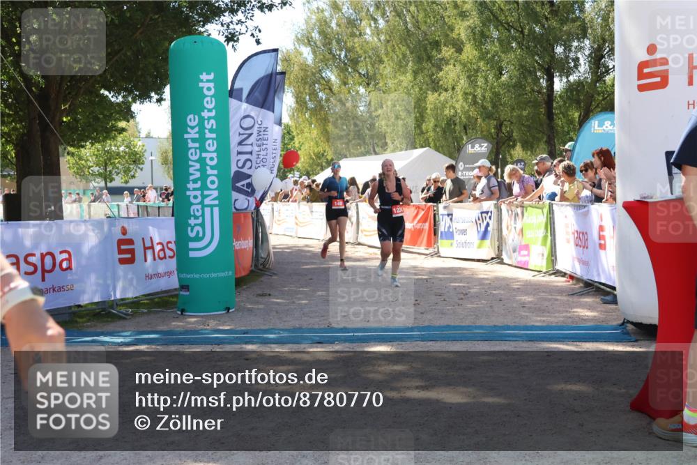 07.09.2025 - 19. Norderstedt Triathlon Zöllner http://msf.ph/oto/8780770 07.09.2025 12:51:30 Ziel 140, 1224 meine-sportfotos.de